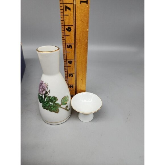 VINTAGE  KIKU-MASAMUNE AUTHENTIC SEAL GOLD TRIM 6 CUPS & 1 FLASK SAKE SET! - Picture 8 of 8